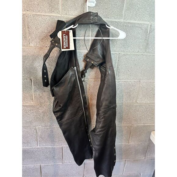 Adjustable Genuine Leather Riding Motorcycle Chaps Black Size 10 NWT - Picture 2 of 7